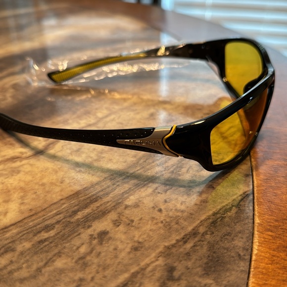 Faguma Polarized Sunglasses - Picture 2 of 2